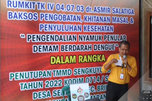 RUMKIT TK IV DR ASMIR MELAKSANAKAN BAKSOS UNTUK PENUTUPAN TMMD DI SALATIGA