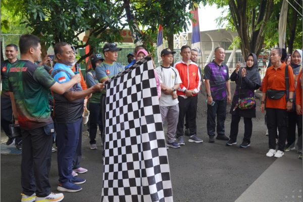 MERAYAKAN HUT KESAD DI SOLO