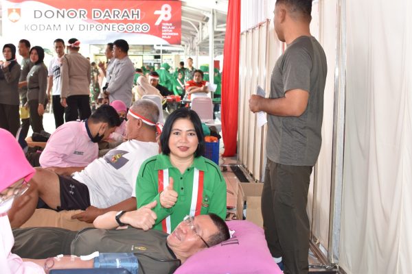 DONOR DARAH MEMPERINGATI HUT RI KE 78