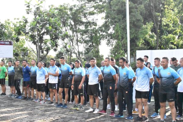 RUTINITAS PROGRAM LARI MINGGUAN